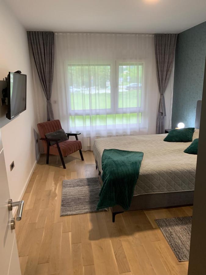 Park Lake Suite 투즐라 외부 사진