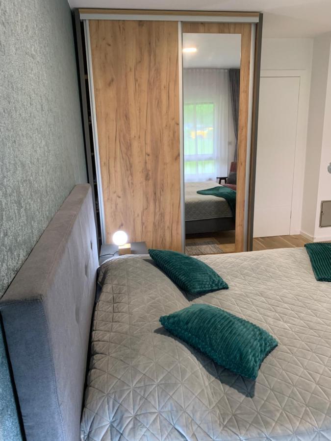 Park Lake Suite 투즐라 외부 사진